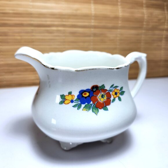 Wedgwood & CO. Footed Creamer Patricia Floral Milk Pitcher Dinnerware - Picture 3 of 10